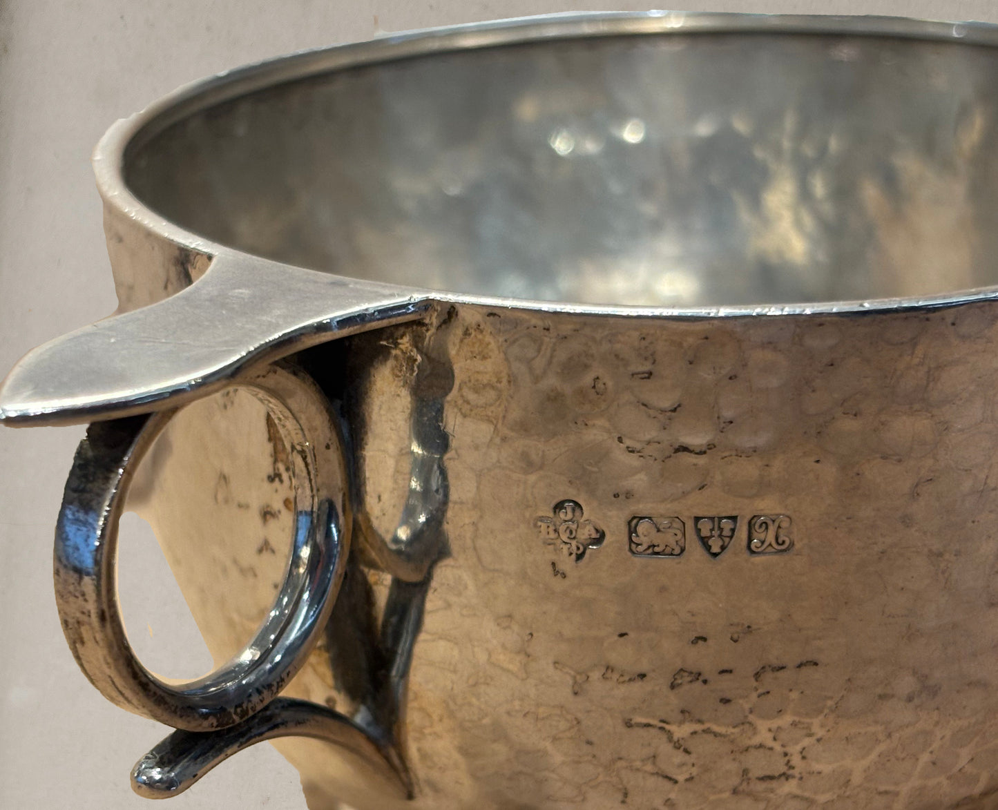 Hammered silver bowl with double handles and engraved name "Mary Langley", Arts and Crafts period, hallmark detail