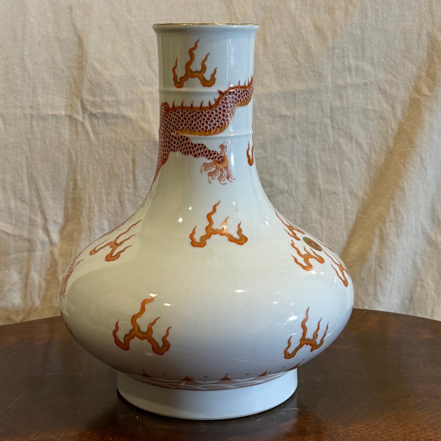 Qianlong Alum Red Gilt Dragon Vase