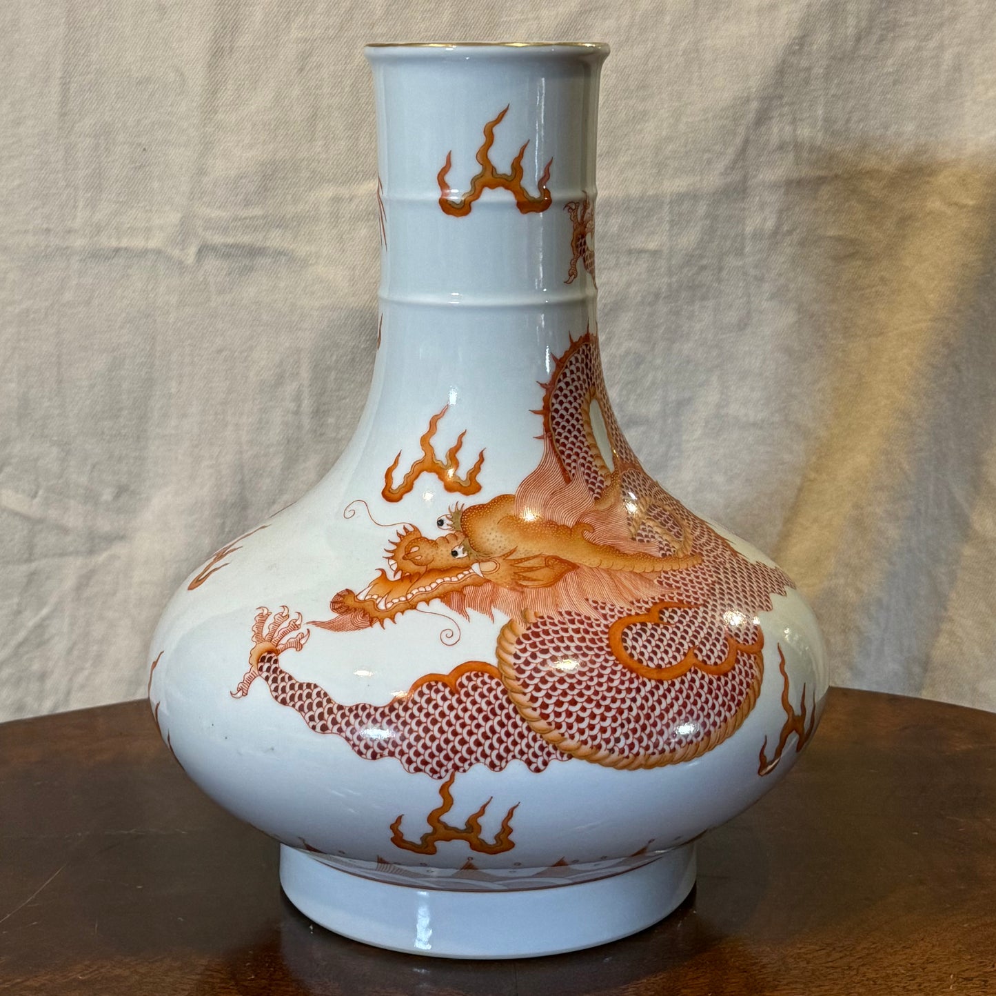 Qianlong Alum Red Gilt Dragon Vase