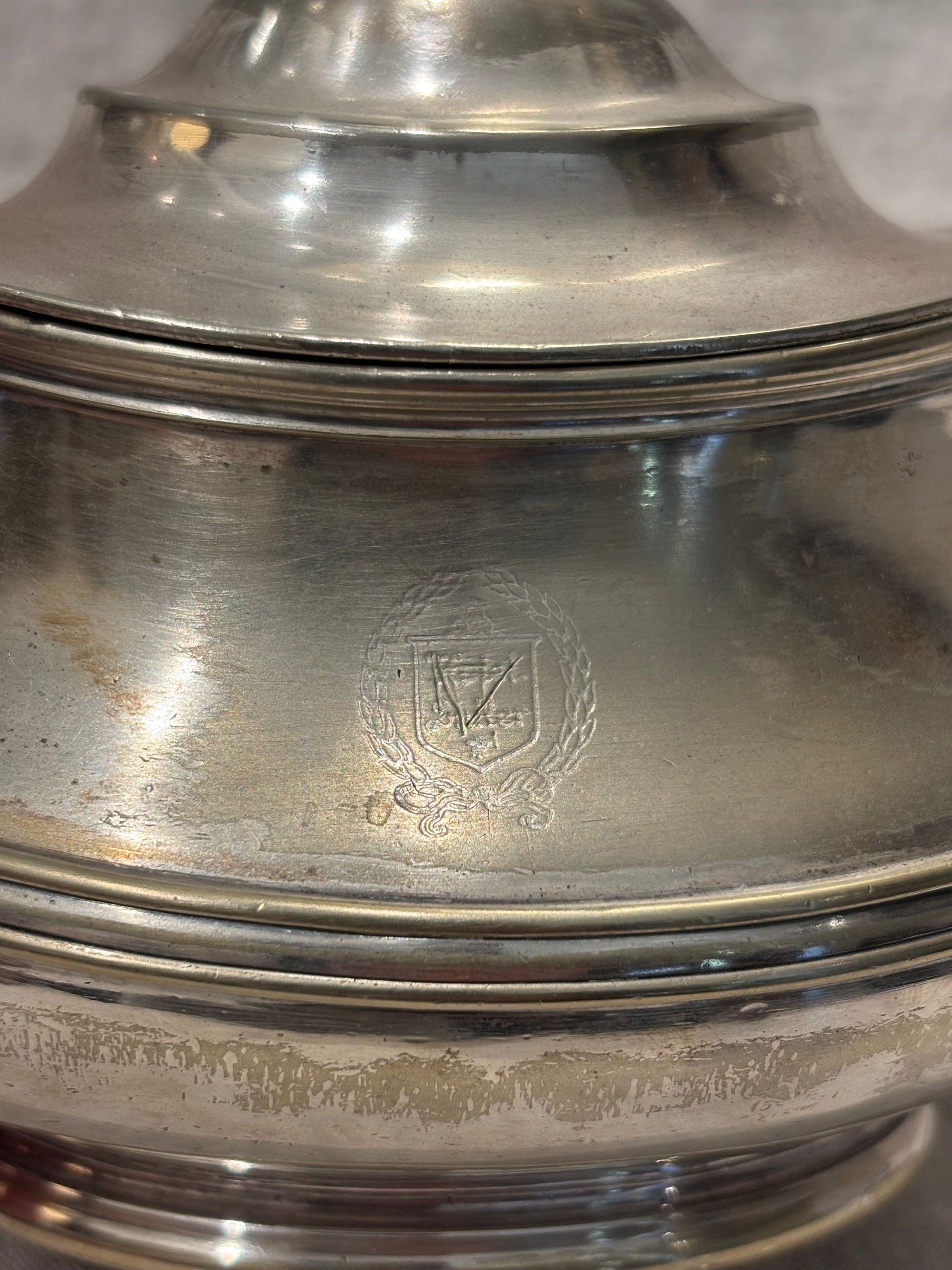 Antique silver-plated sugar bowl by GM Co. with engraved crest and lid, detail