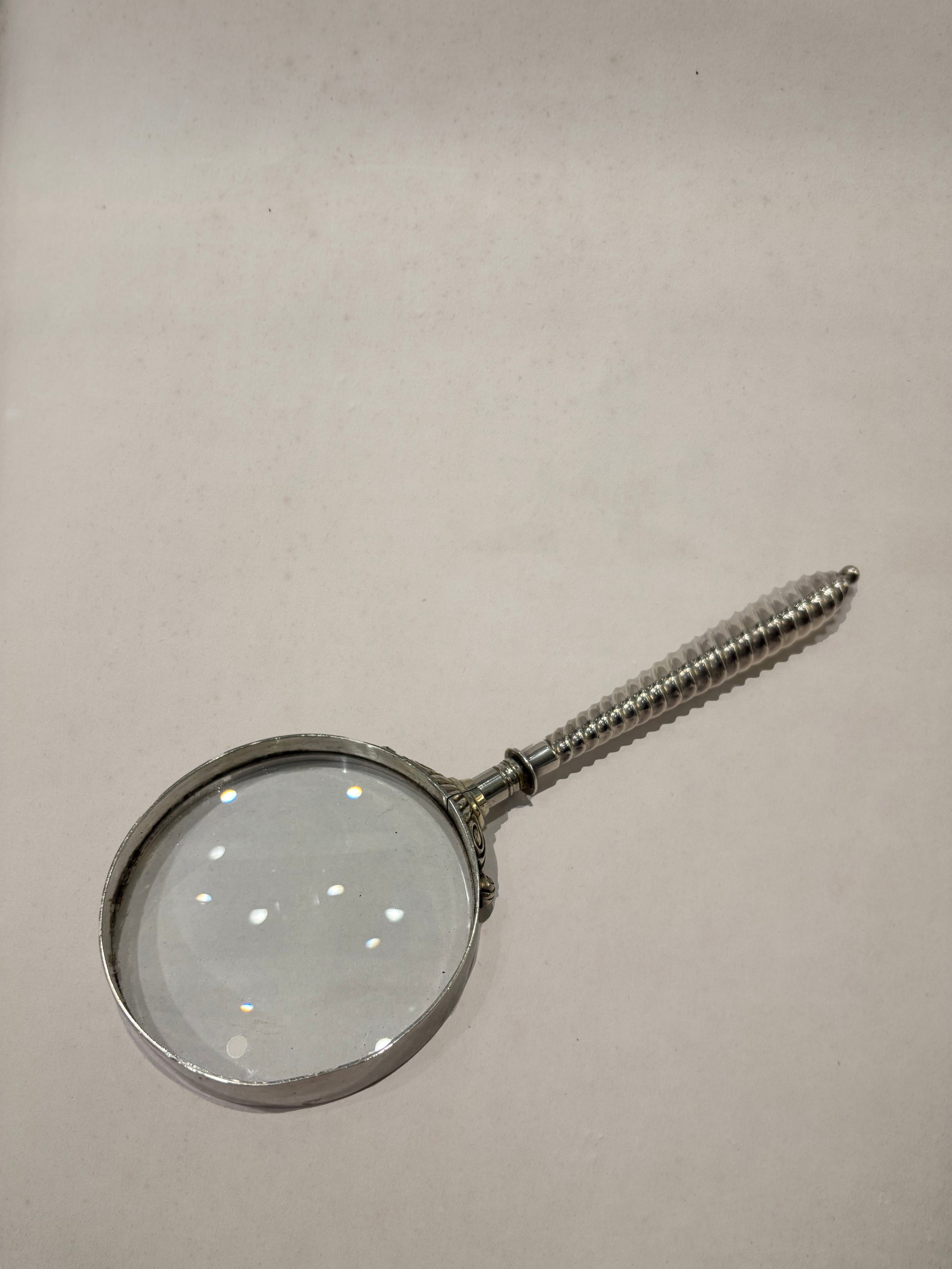 Vintage sterling silver magnifying glass with spiral handle 